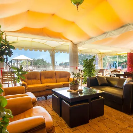 Сasa de vacaciones Holiday In Castiglione Del With Pool *